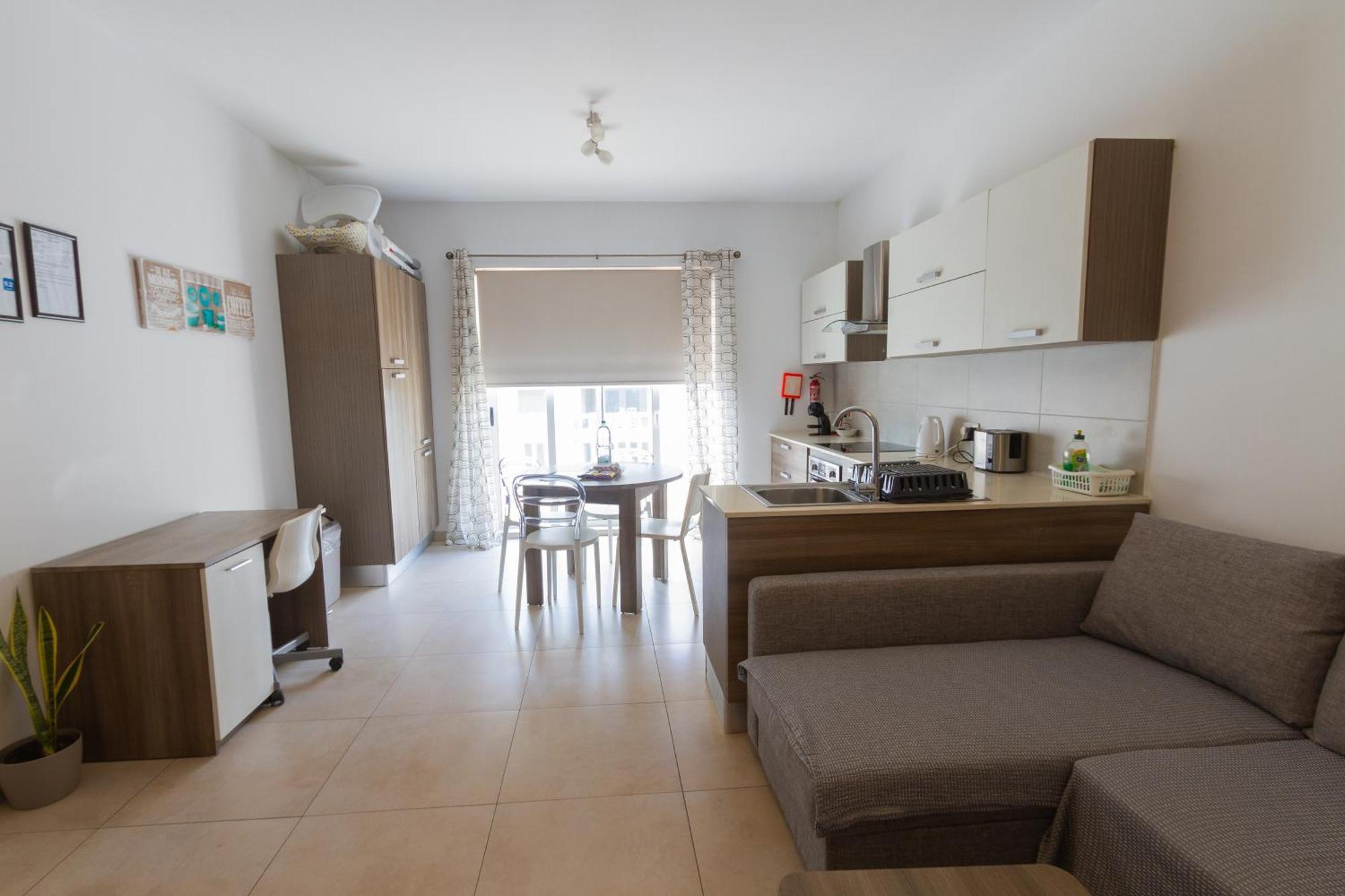 Modern & Central 2 Bedroom & 2 Bathrooms Apartment Msida Luaran gambar
