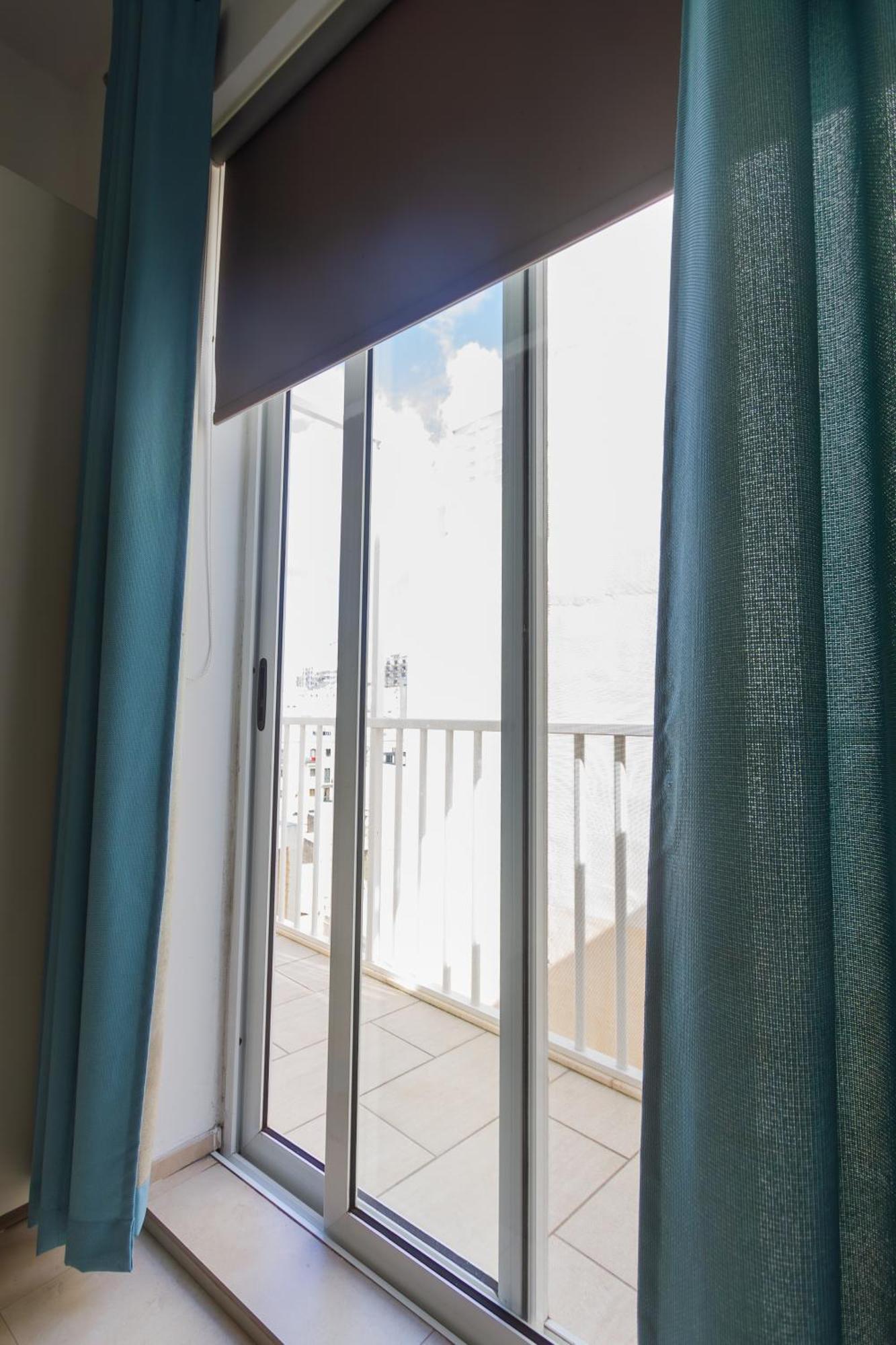 Modern & Central 2 Bedroom & 2 Bathrooms Apartment Msida Luaran gambar